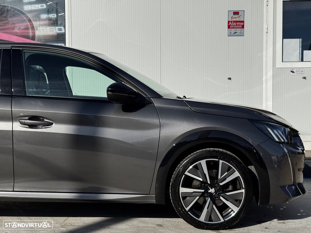 Peugeot 208 1.2 PureTech GT EAT8 - 13