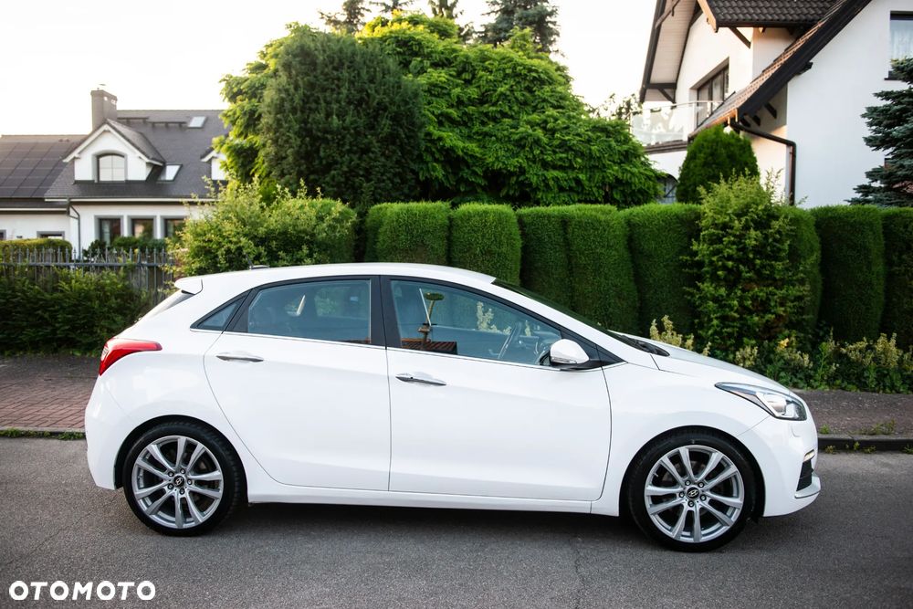 Hyundai i30 1.6 T GDI Turbo - 4