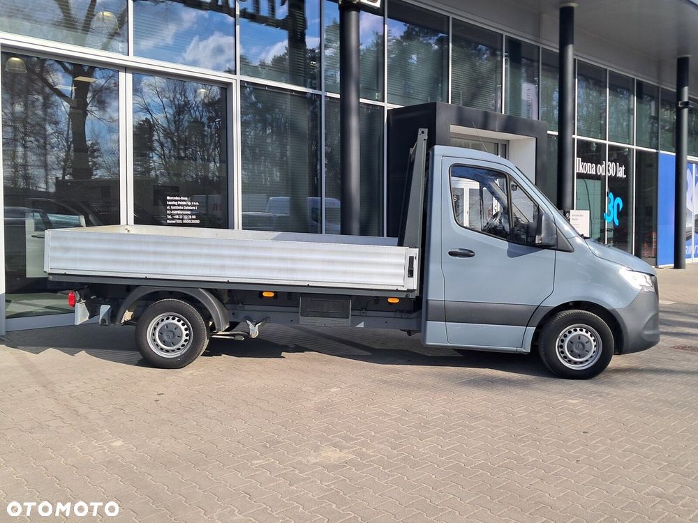 Mercedes-Benz Sprinter 910 - 6