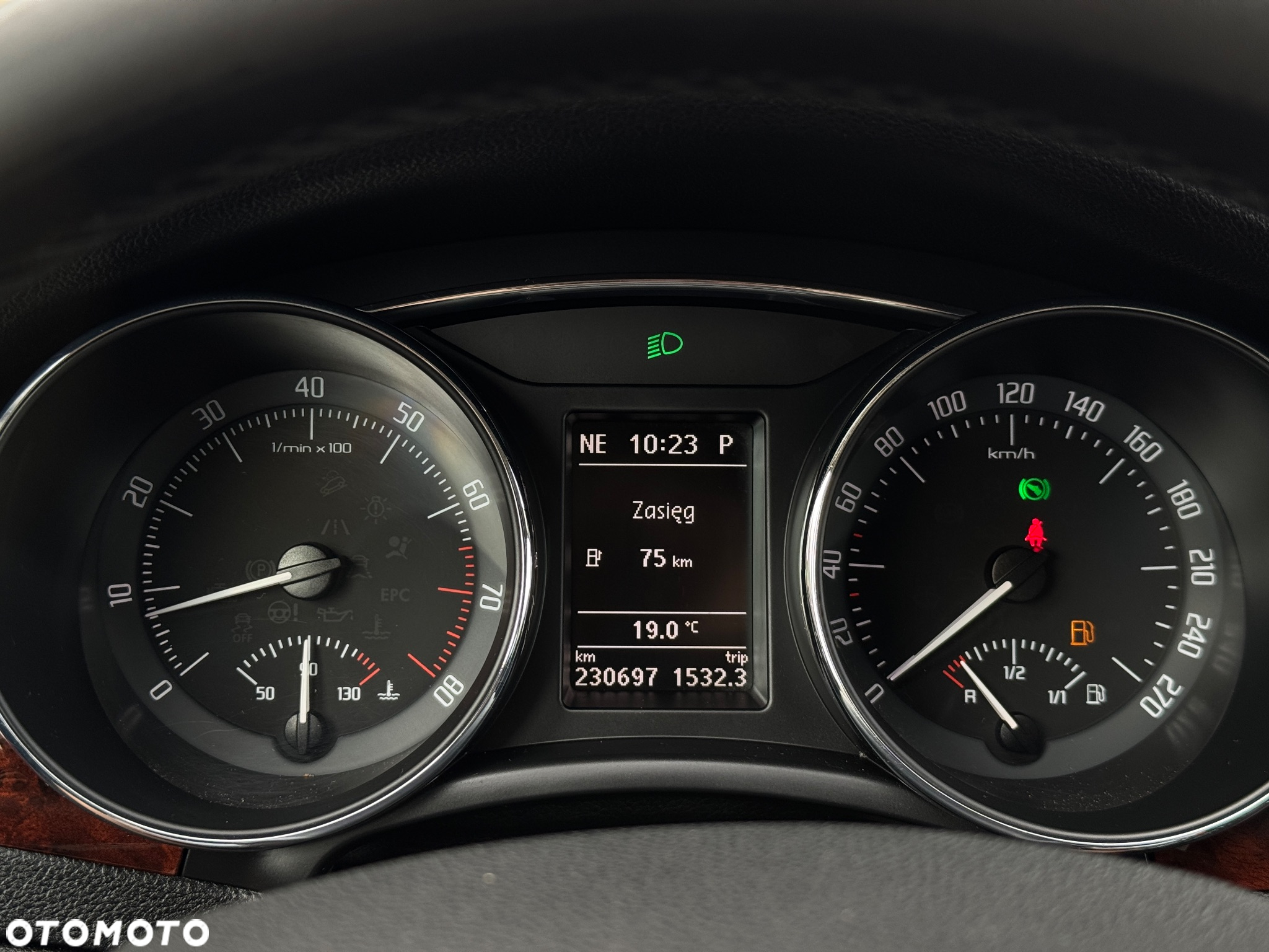 Skoda Superb 1.8 TSI Platinum DSG - 28