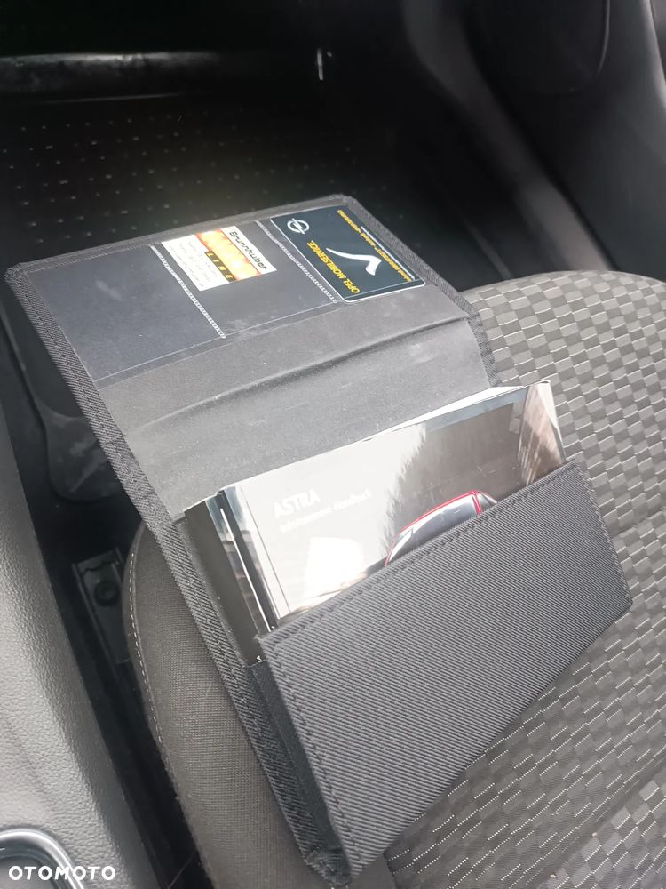 Opel Astra 1.4 T GPF Dynamic S&S - 17