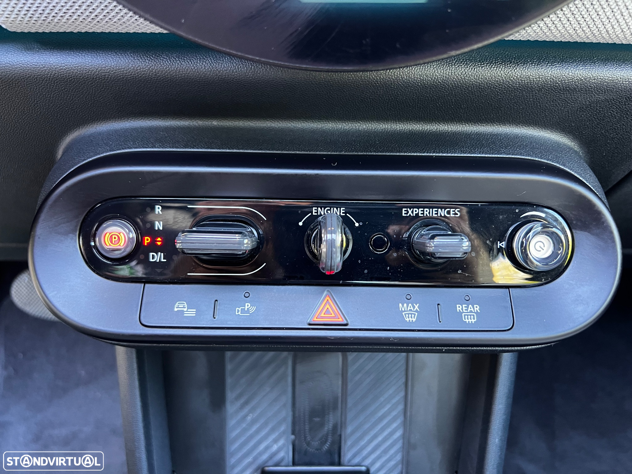 MINI 3 Portas Cooper C Favoured M - 20
