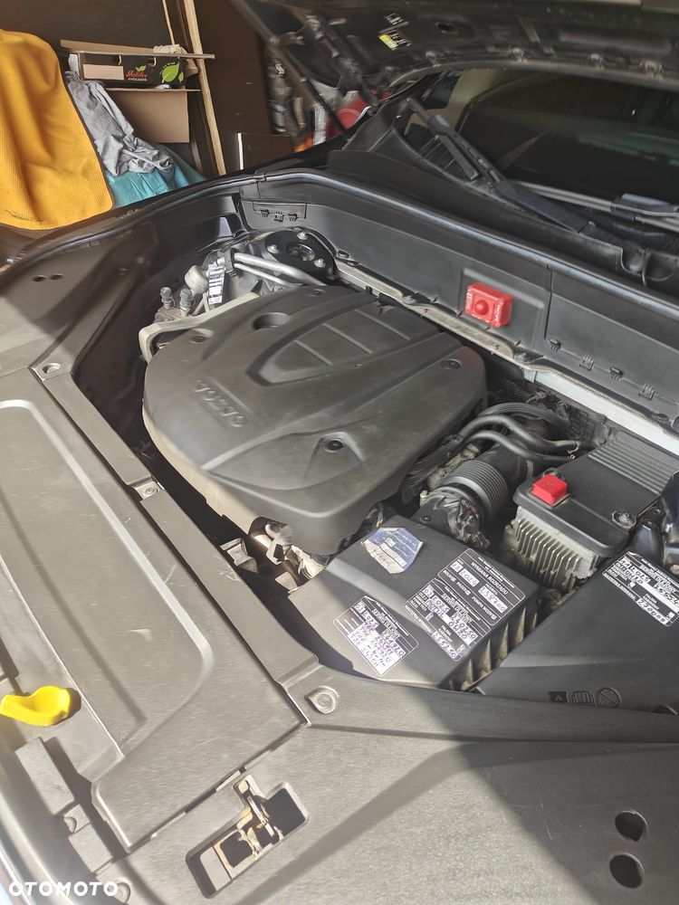 Volvo XC 90 D5 AWD Momentum - 16