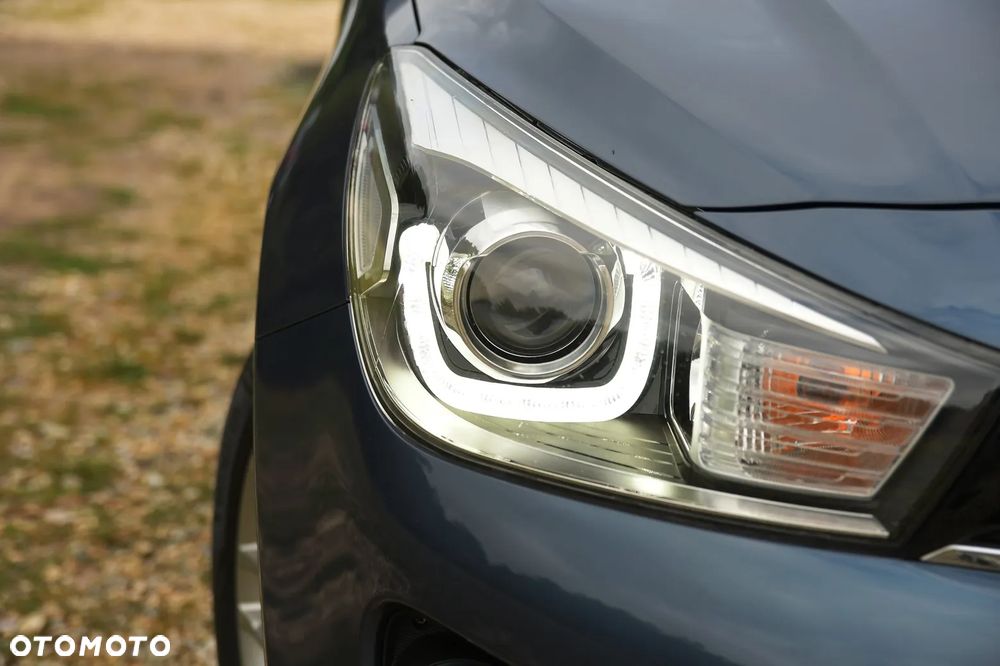 Kia Rio 1.4 L - 14