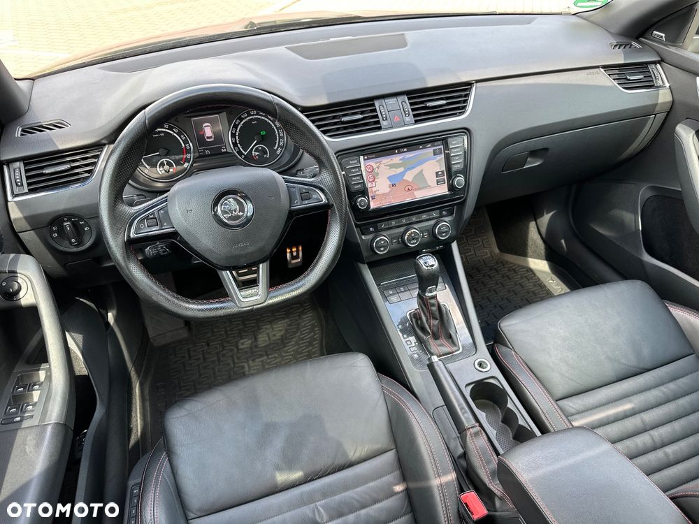 Skoda Octavia 2.0 TDI DSG RS - 15