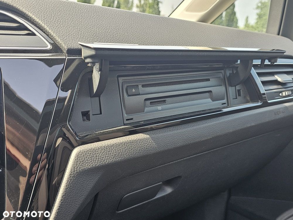 Volkswagen Touran 1.5 TSI EVO Special Edition DSG - 22