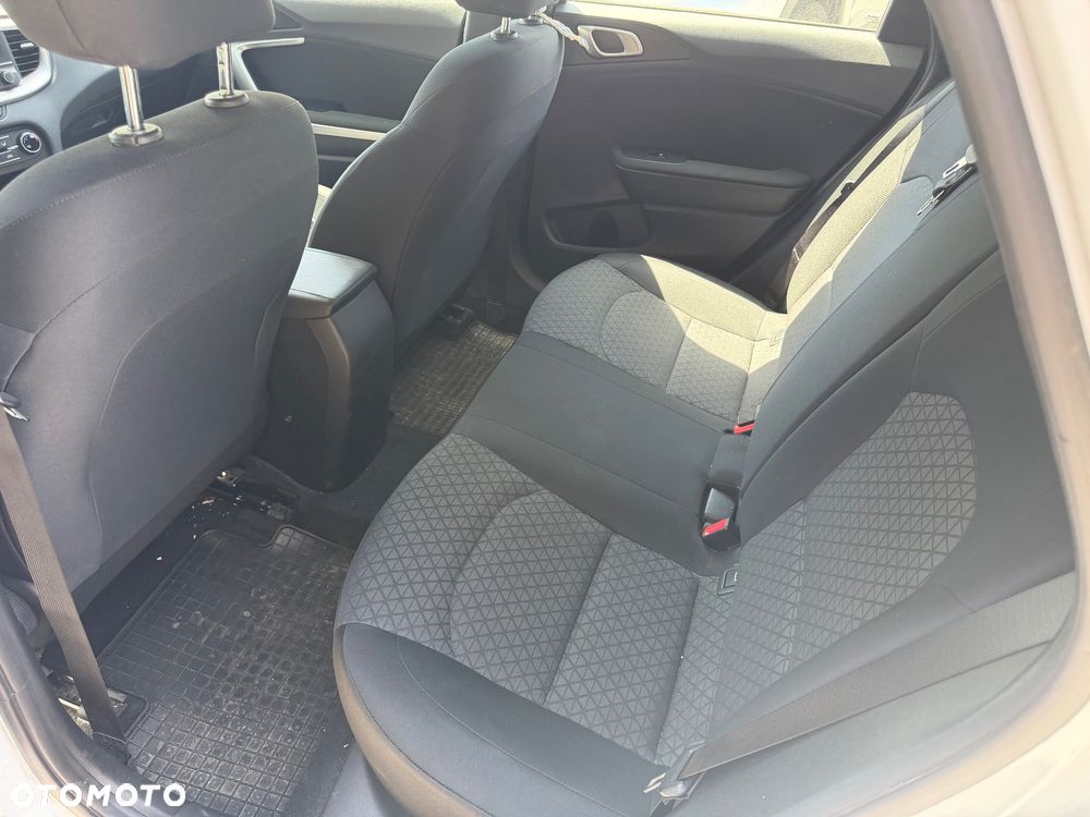 Kia Ceed 1.0 T-GDI S - 26