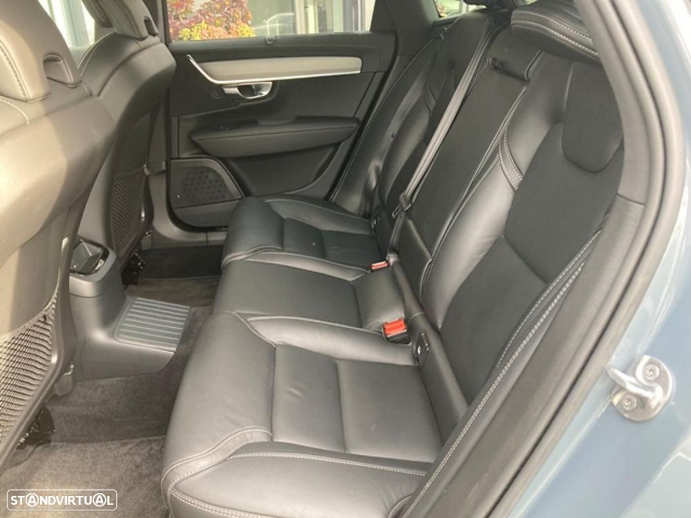 Volvo V90 2.0 T6 PHEV R-Design AWD - 39