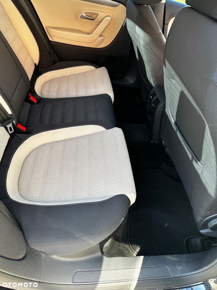 Volkswagen Passat 1.8 TSI Comfortline DSG - 22