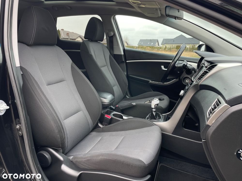 Hyundai i30 1.6 CRDi Premium - 19