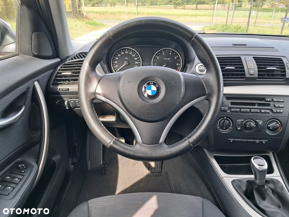 BMW Seria 1 - 14