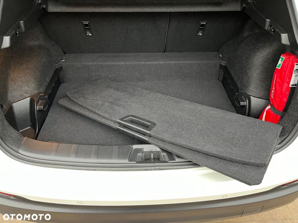 Nissan Qashqai 1.3 DIG-T N-CONNECTA - 21