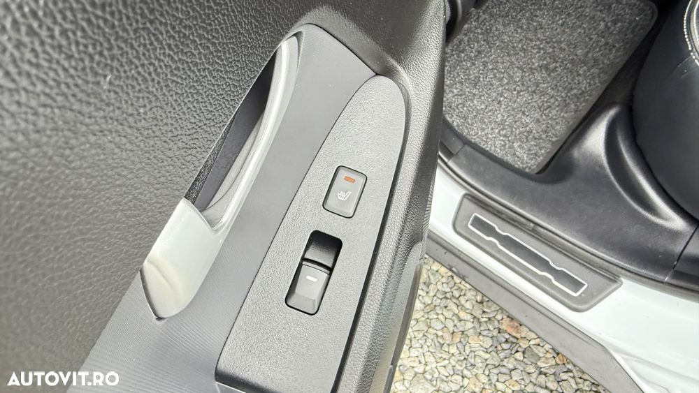 Kia Sportage 2.0 DSL MT 4x4 STYLE - 26