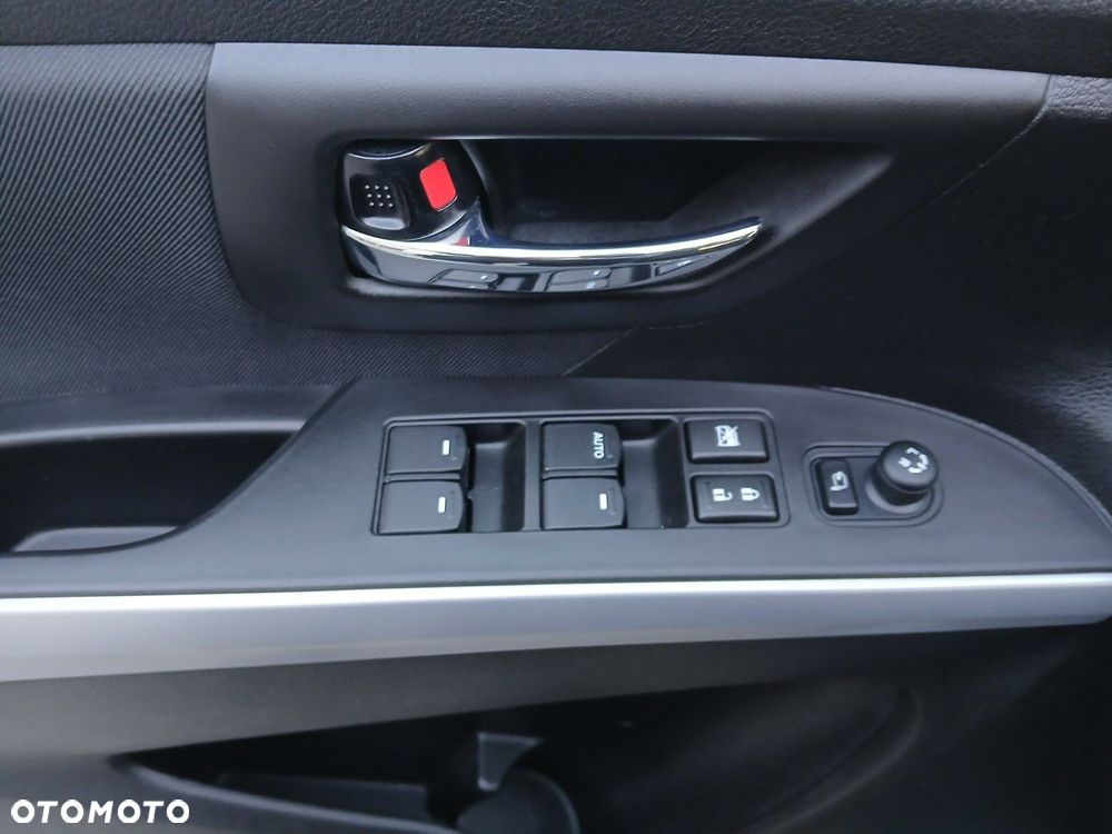 Suzuki SX4 S-Cross - 14