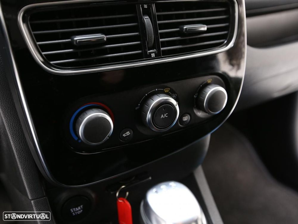 Renault Clio Sport Tourer - 16