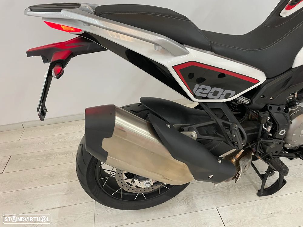 Moto Morini X-Cape - 9