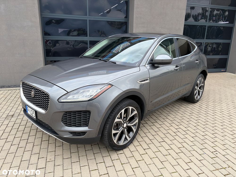 Jaguar E-Pace 2018 photo 4