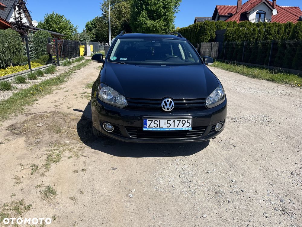 Volkswagen Golf - 1