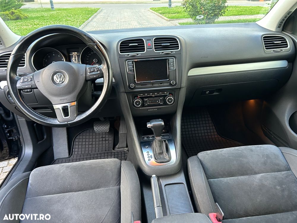 Volkswagen Golf - 17