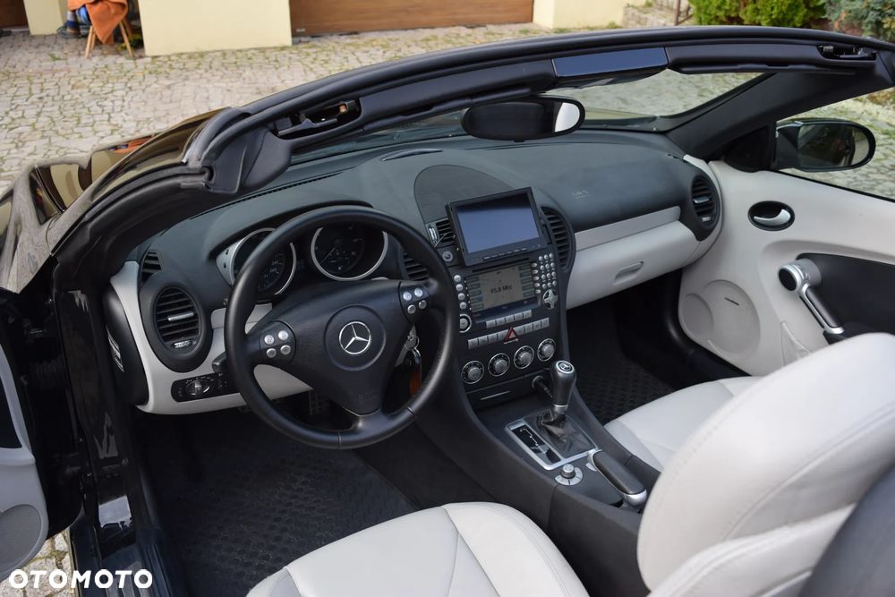 Mercedes-Benz SLK - 16
