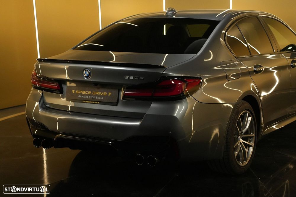 BMW 520 e Pack M - 14