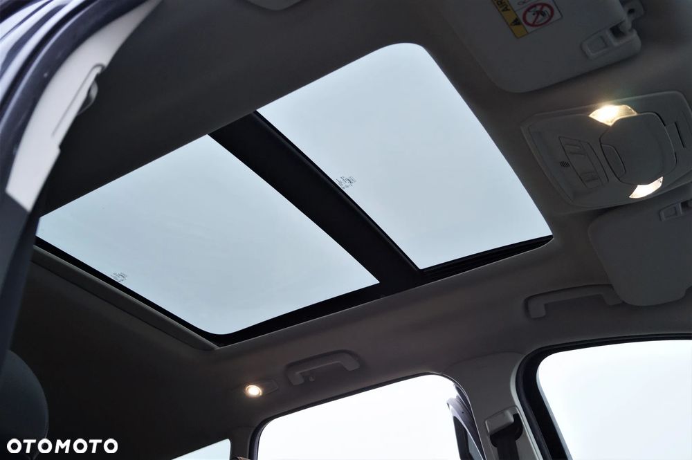 Ford Kuga - 33
