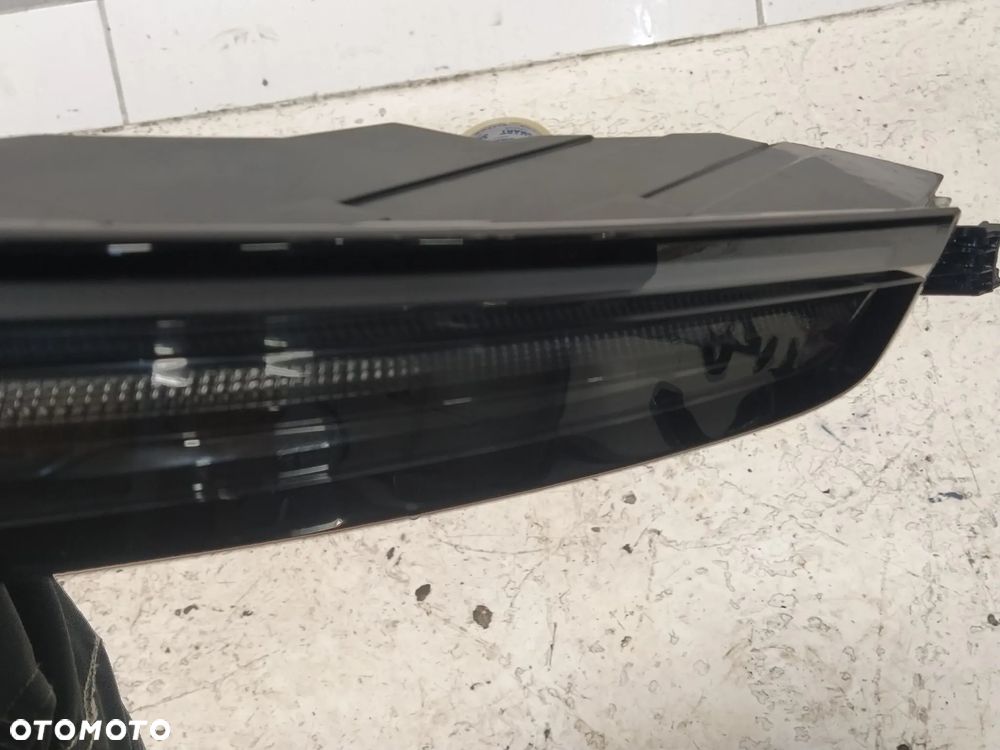 PORSCHE TAYCAN 9JA 19- LAMPA TYŁ TYLNA LED PRAWA LEWA  BASE USA ORYGINAŁ - 20