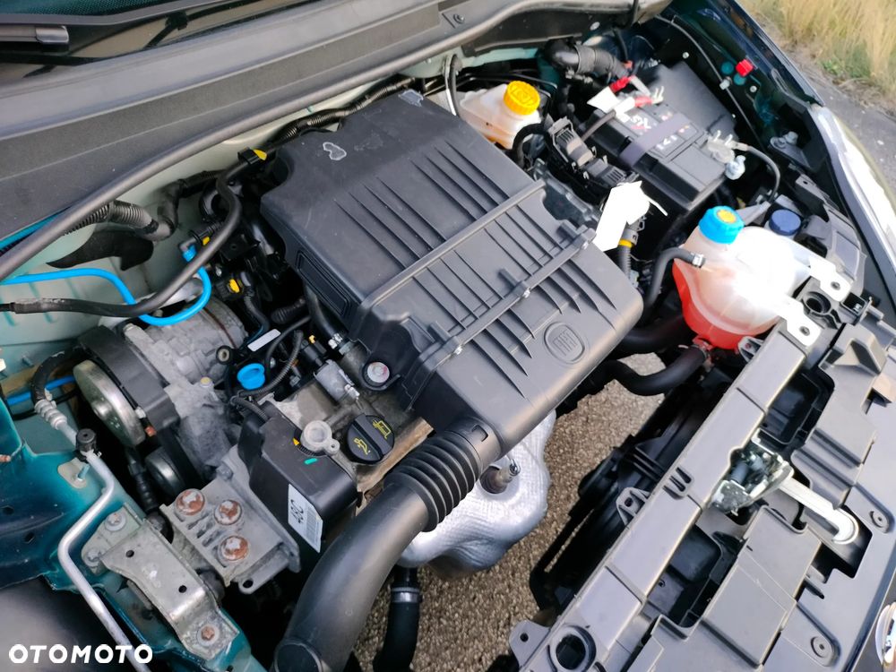 Fiat Punto Evo 1.2 8V Lounge - 31