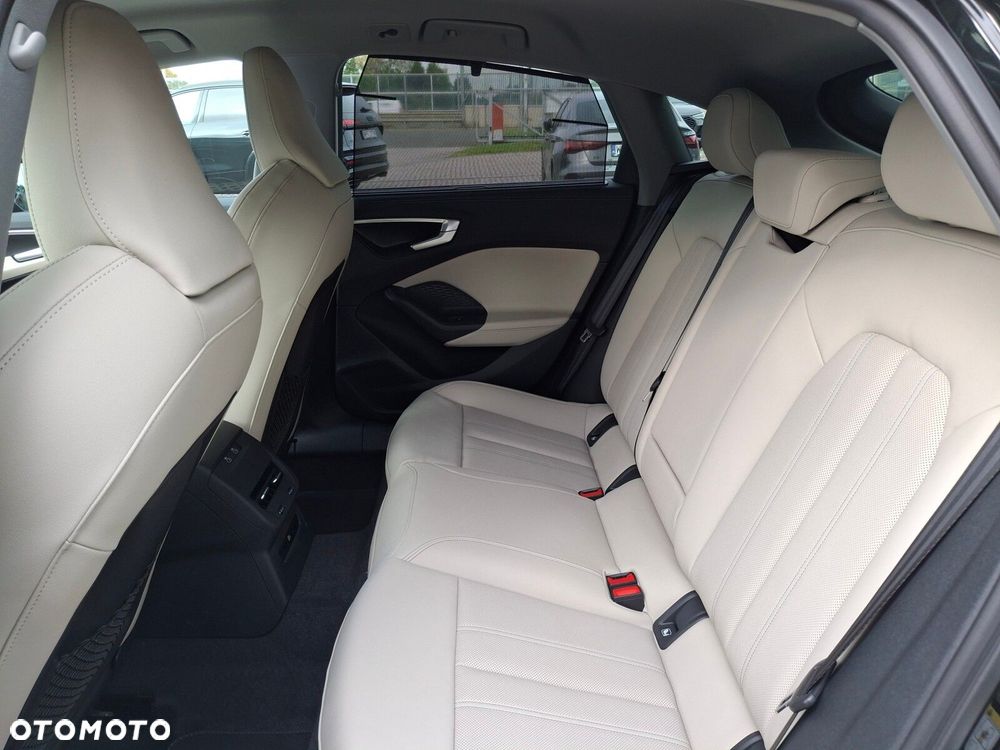 Audi A5 Limousine - 23
