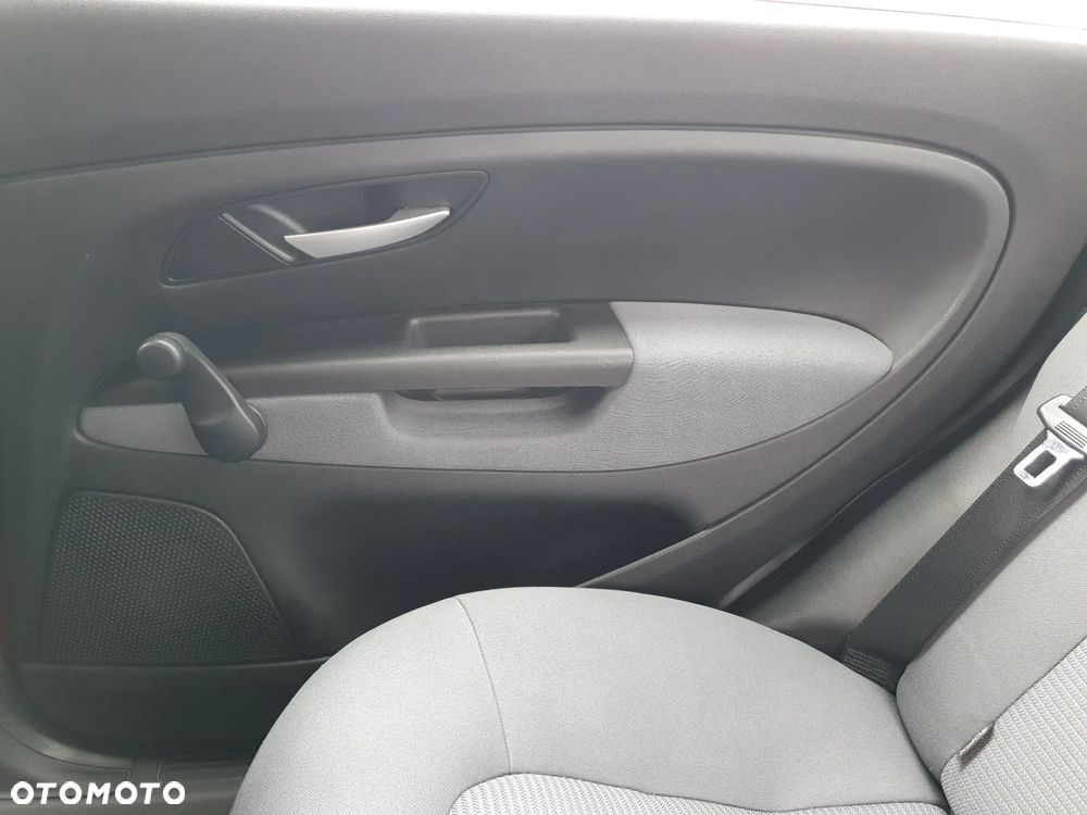 Fiat Linea 1.4 Active Euro5 - 19