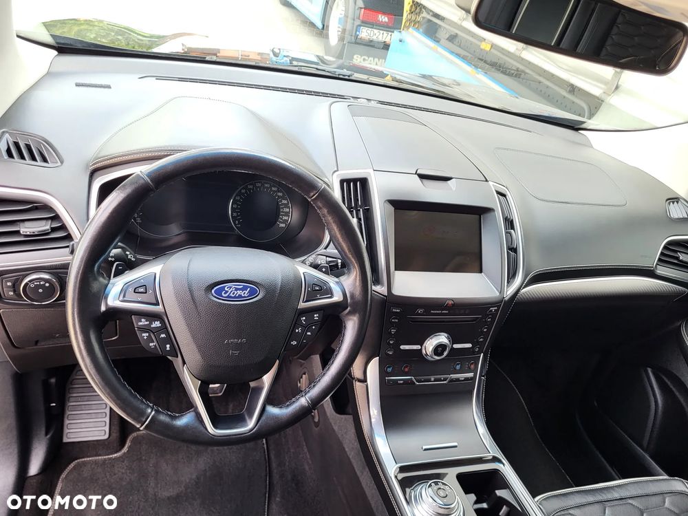 Ford Edge 2.0 EcoBlue Bi-Turbo 4x4 Vignale - 18