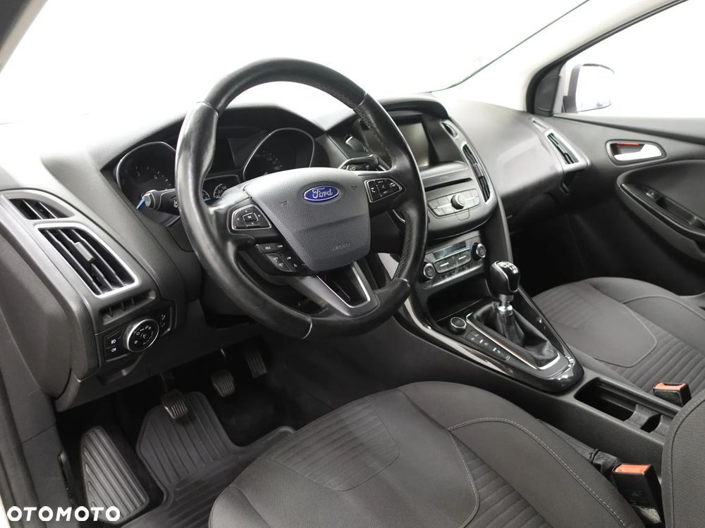 Ford Focus 2.0 TDCi SYNC Edition ASS - 19