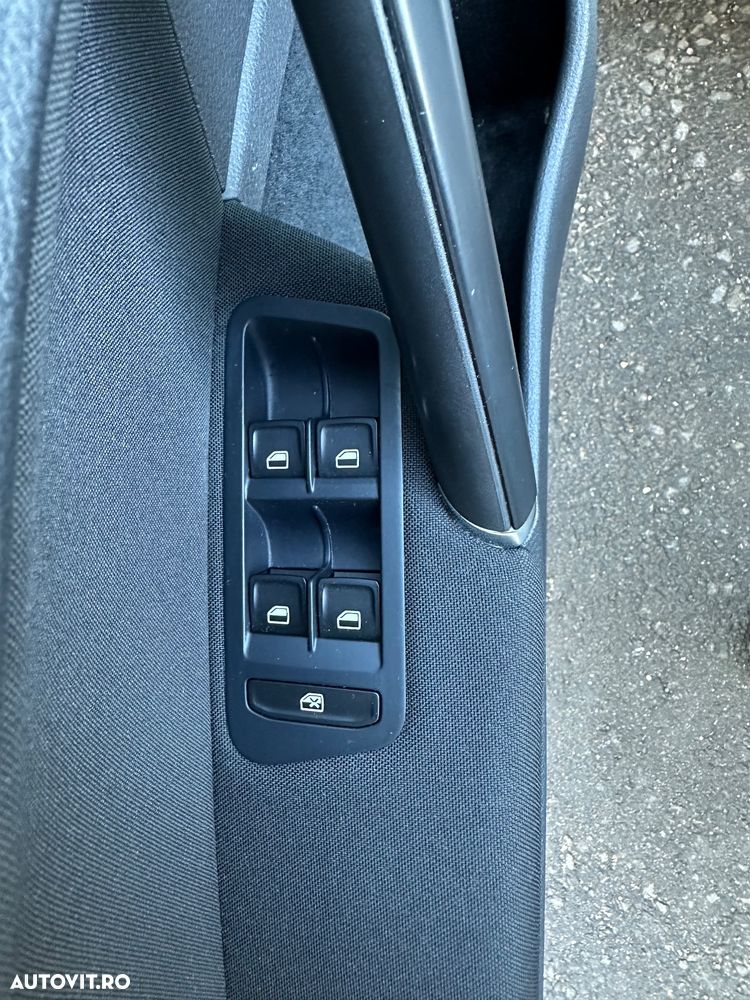 Volkswagen Golf 1.4 TSI BlueMotion Technology Cup - 23