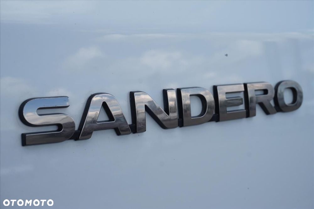 Dacia Sandero 1.2 16V Laureate - 16