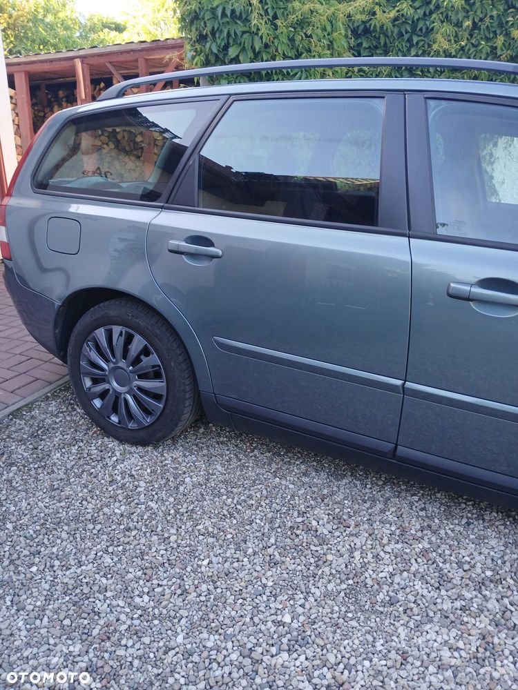 Volvo V50 - 3