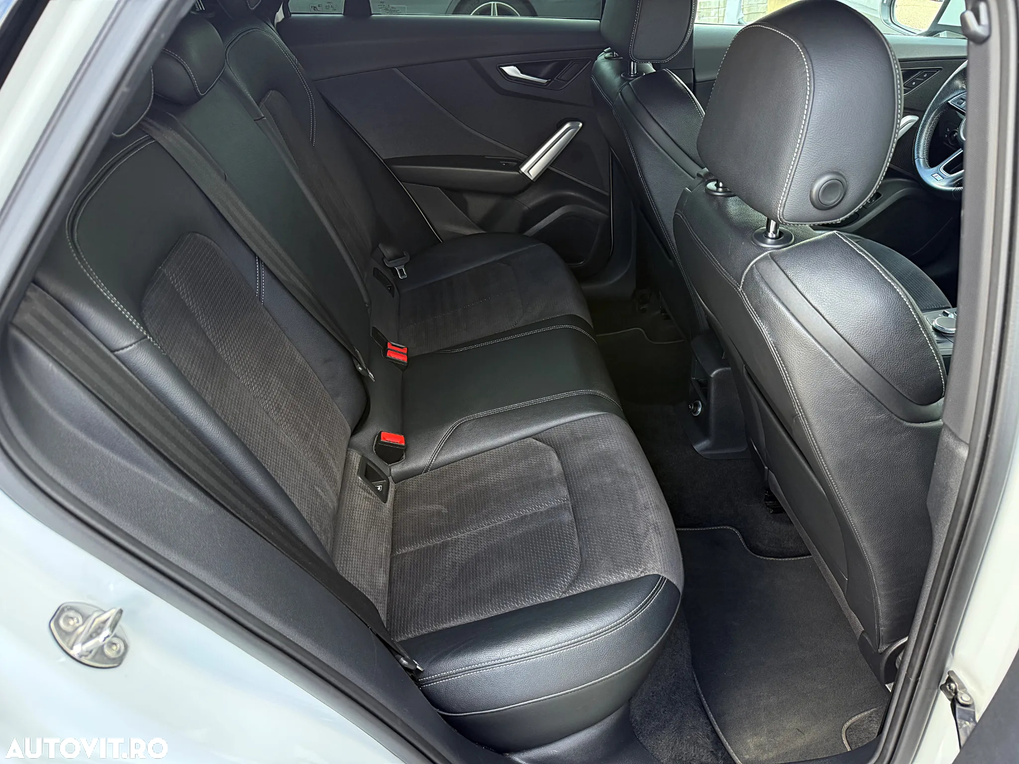 Audi Q2 2.0 TDI quattro S tronic sport - 37