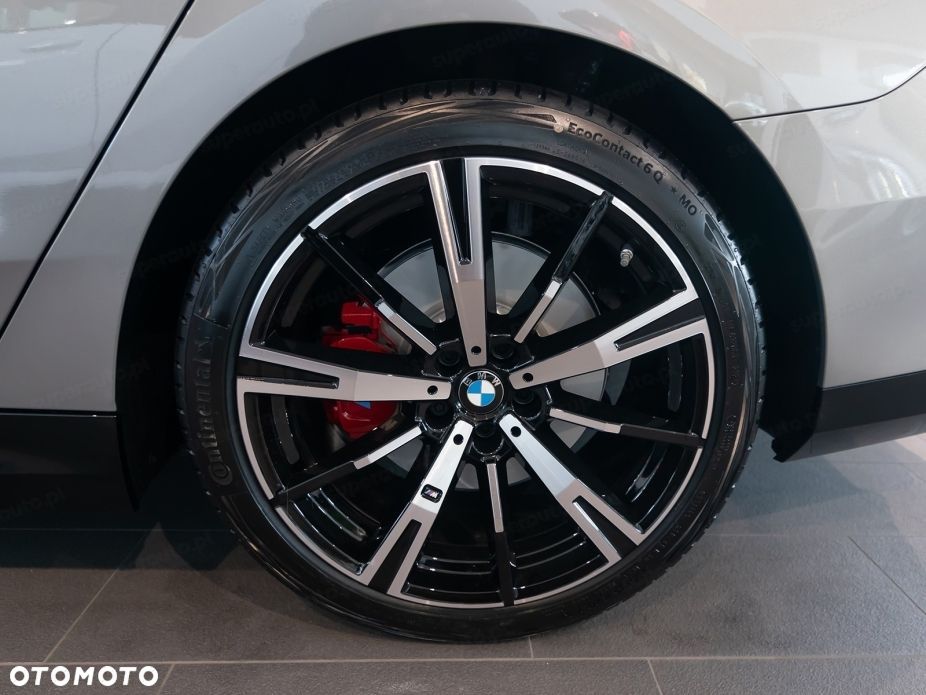 BMW Seria 5 520d xDrive mHEV M Sport - 16