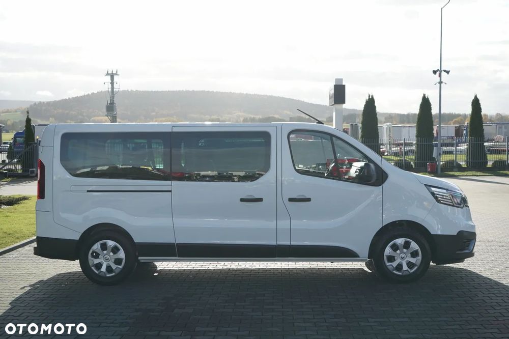 Renault TRAFIC III / BUS / 9 MIEJSC / 90 TYS KM / PIERWSZY WŁAŚCICIEL / POLSKI SALON / 2022 ROK / - 7