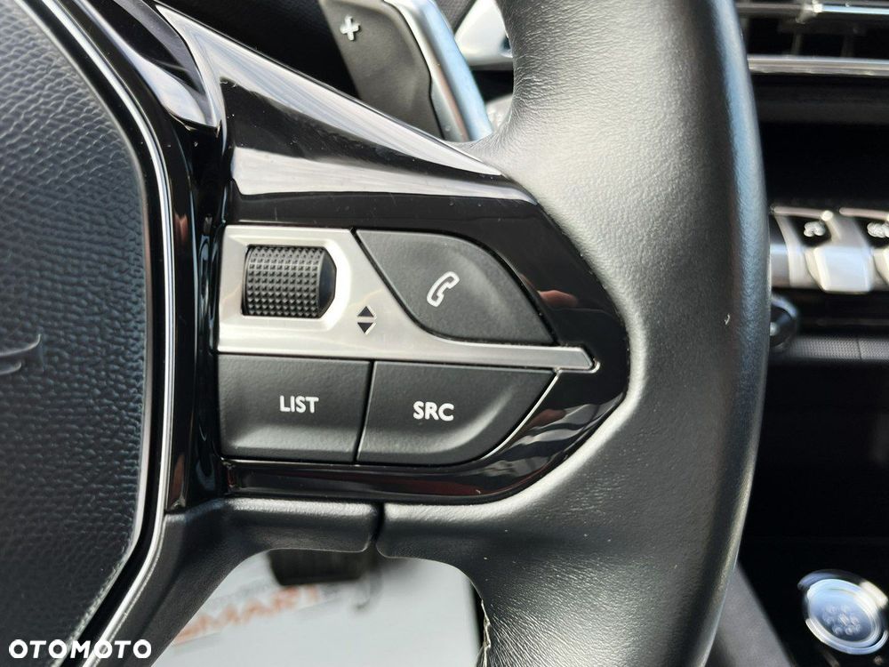 Peugeot 3008 1.2 PureTech Allure Pack S&S EAT8 - 14