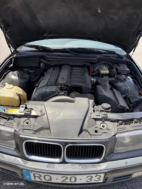BMW 320 i - 11