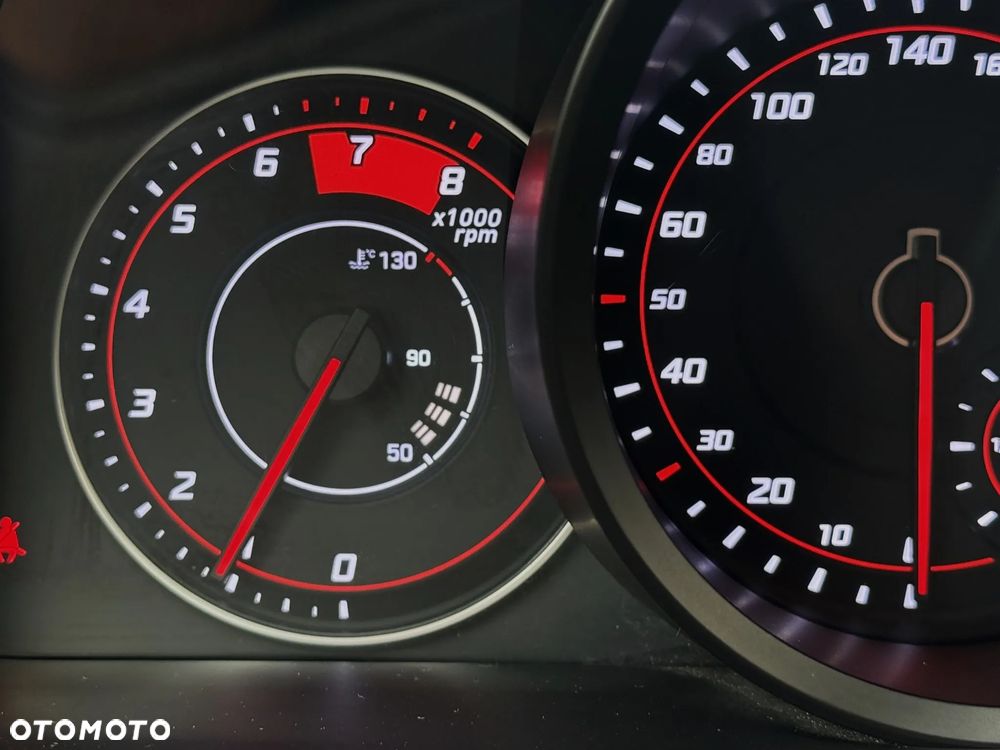 Hyundai Elantra 1.6 Smart CVT - 26