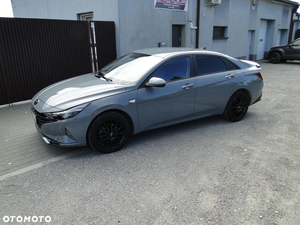 Hyundai Elantra 1.6 Smart CVT - 5
