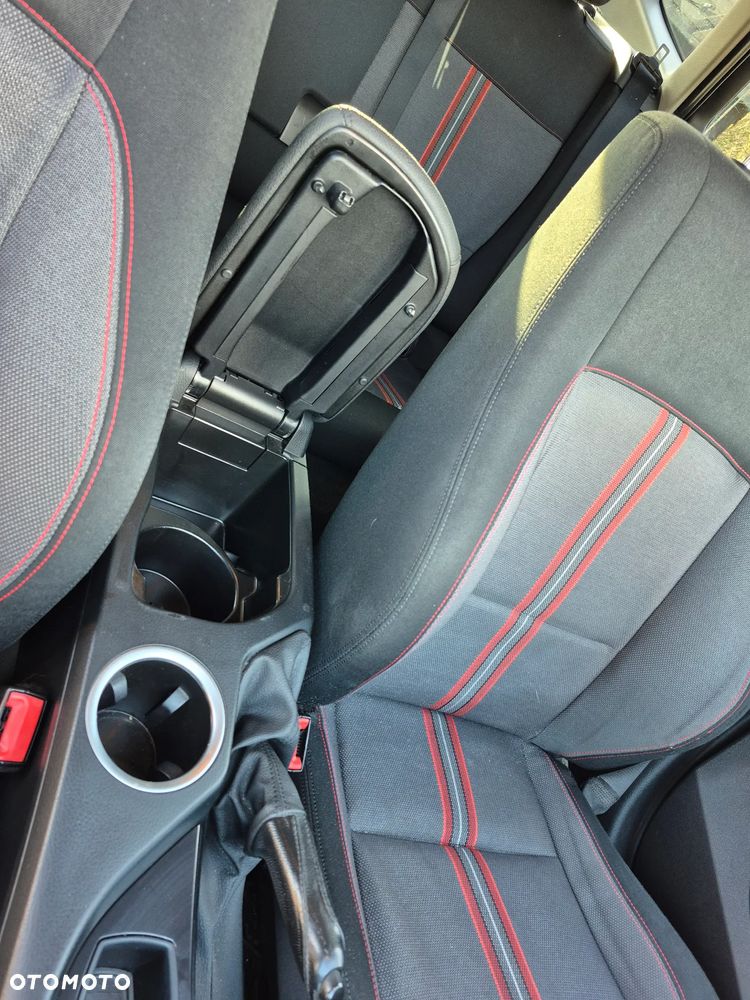 BMW X1 sDrive18d - 15