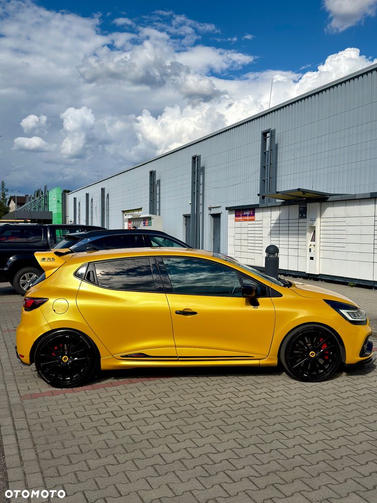 Renault Clio 1.6 R.S.Trophy 220 EDC - 4