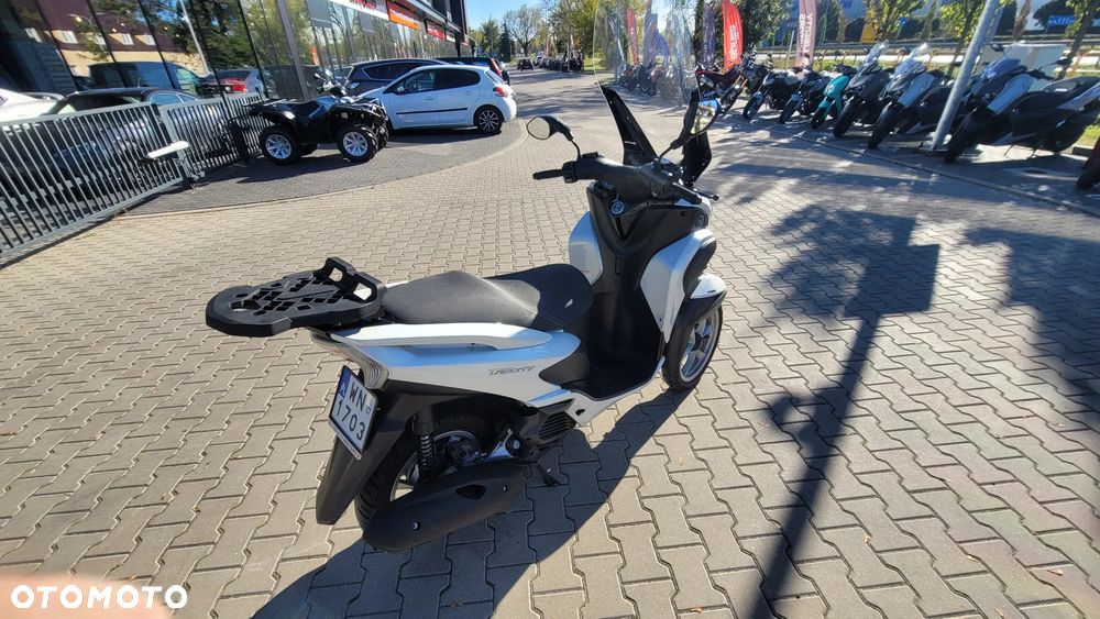 Yamaha Tricity - 6