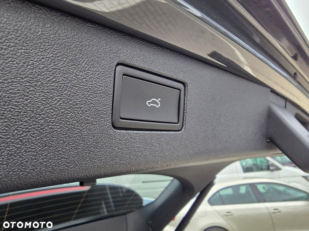 Volkswagen Tiguan 1.5 eTSI Elegance DSG - 12