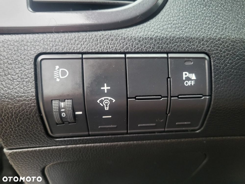 Hyundai i30 1.6 GDI Comfort - 21