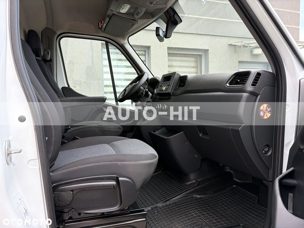 Renault Master - 25