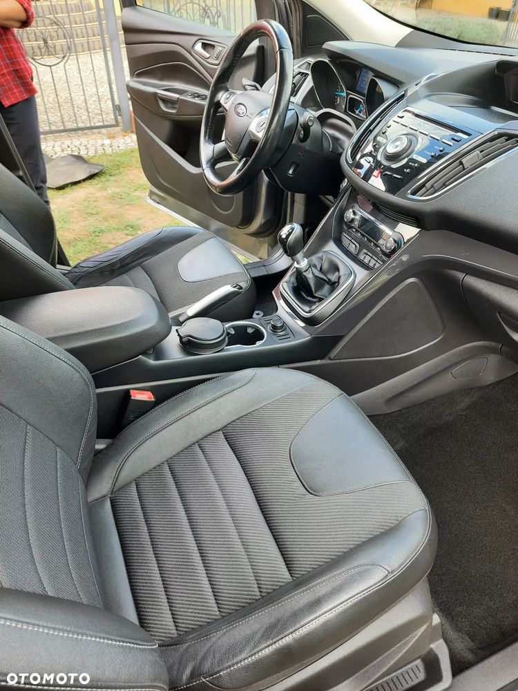 Ford Kuga 2.0 TDCi FWD Titanium - 17