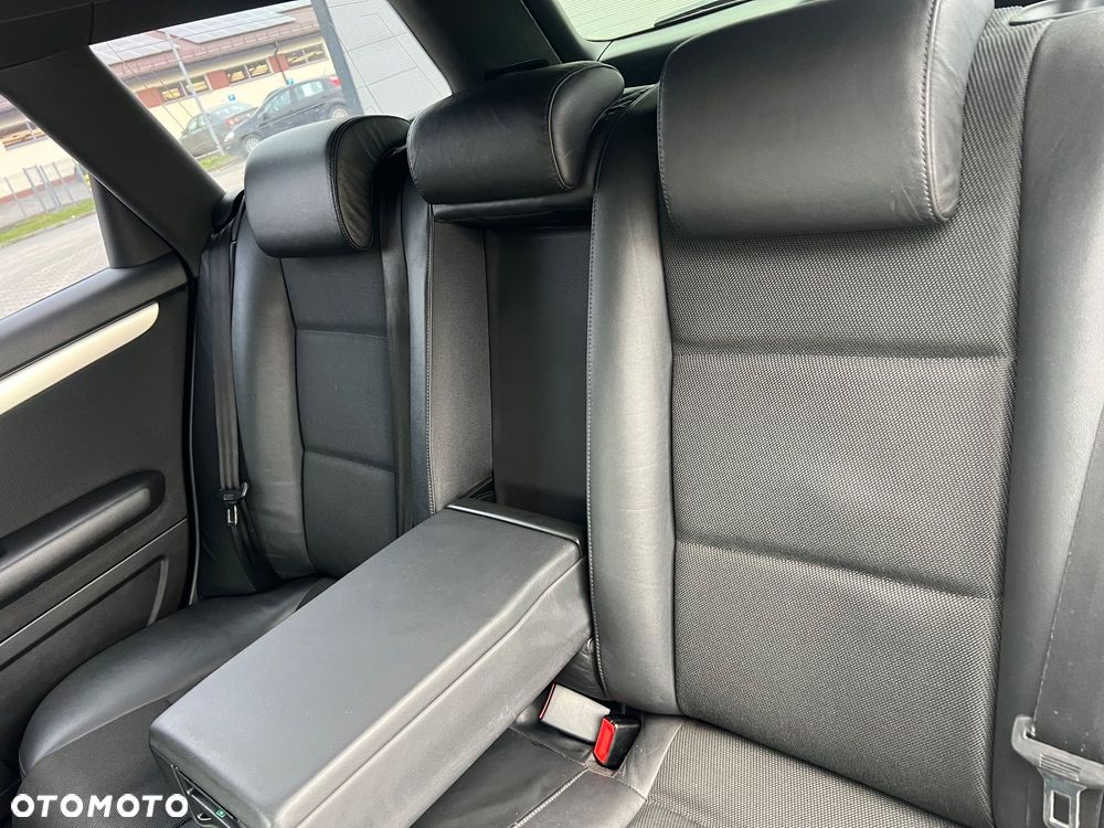 Audi A4 Avant 2.0 TDI DPF - 23